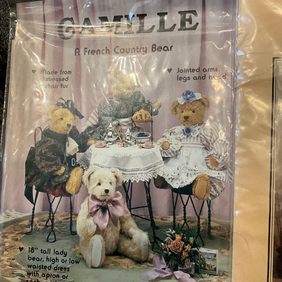 Set of 3 Vintage Sewing and Hot Iron Transfer Patterns, 1989 - 1991 - Picture 2 of 7